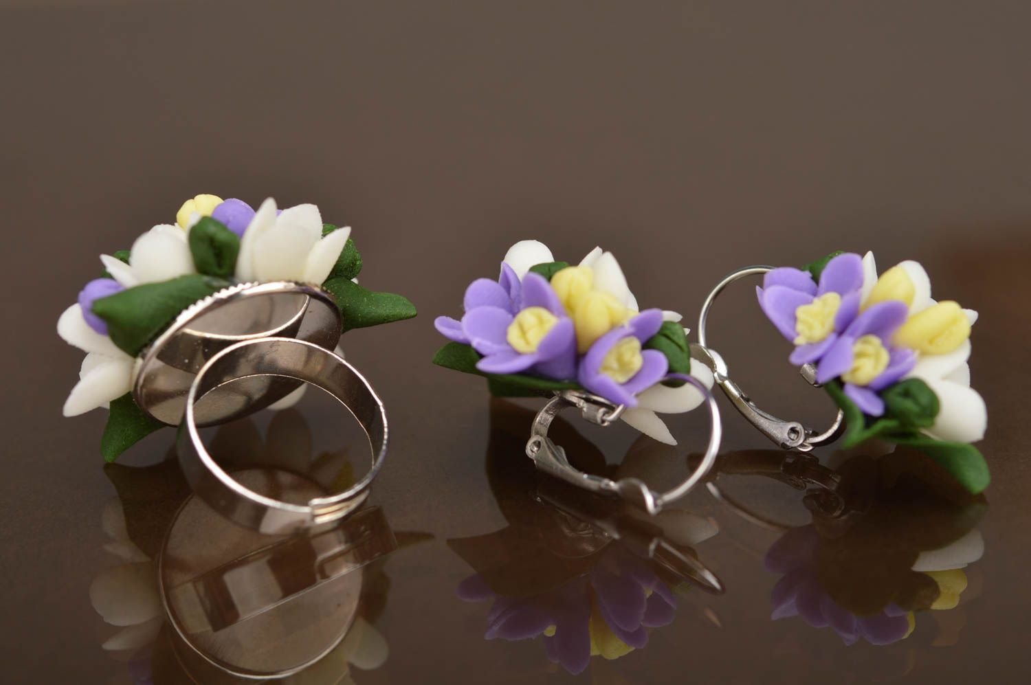 Juego de accesorios de arcilla polimérica artesanales anillo y pendientes  foto 5