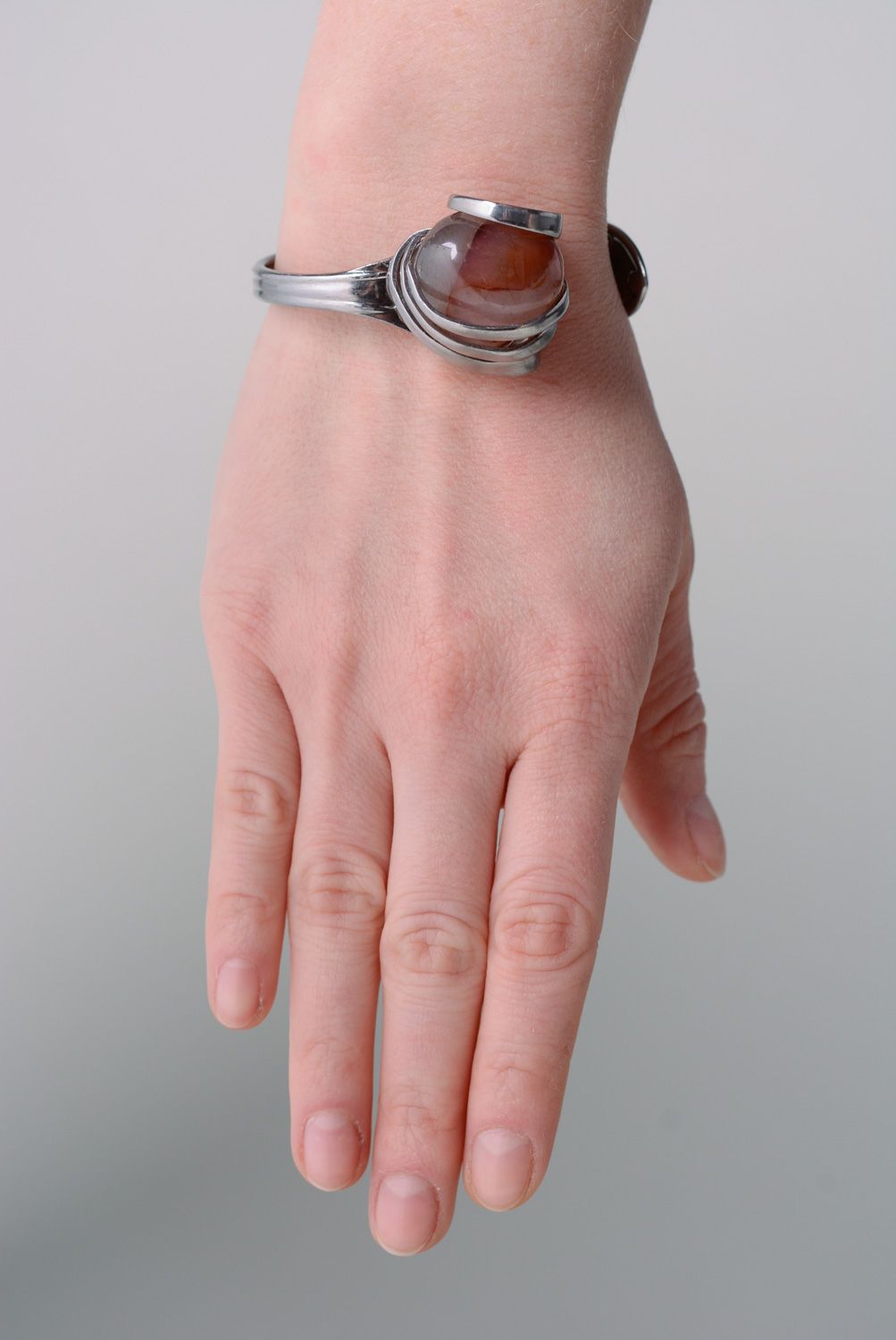 Bracelet en métal fait main original cadeau pour femme avec belle pierre photo 3