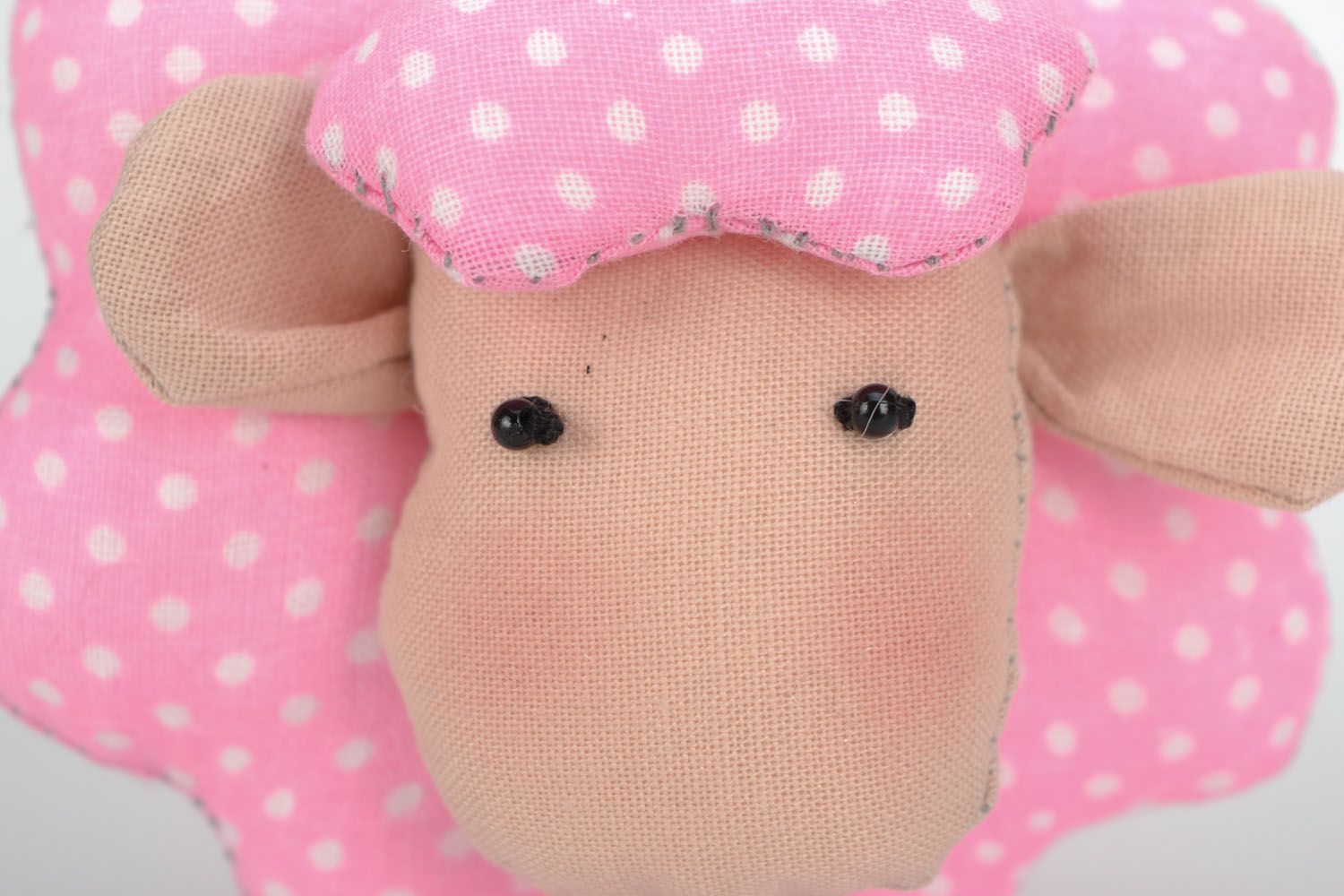 Pecorella in stoffa fatta a mano pupazzo di peluche giocattolo per bambini
 foto 4