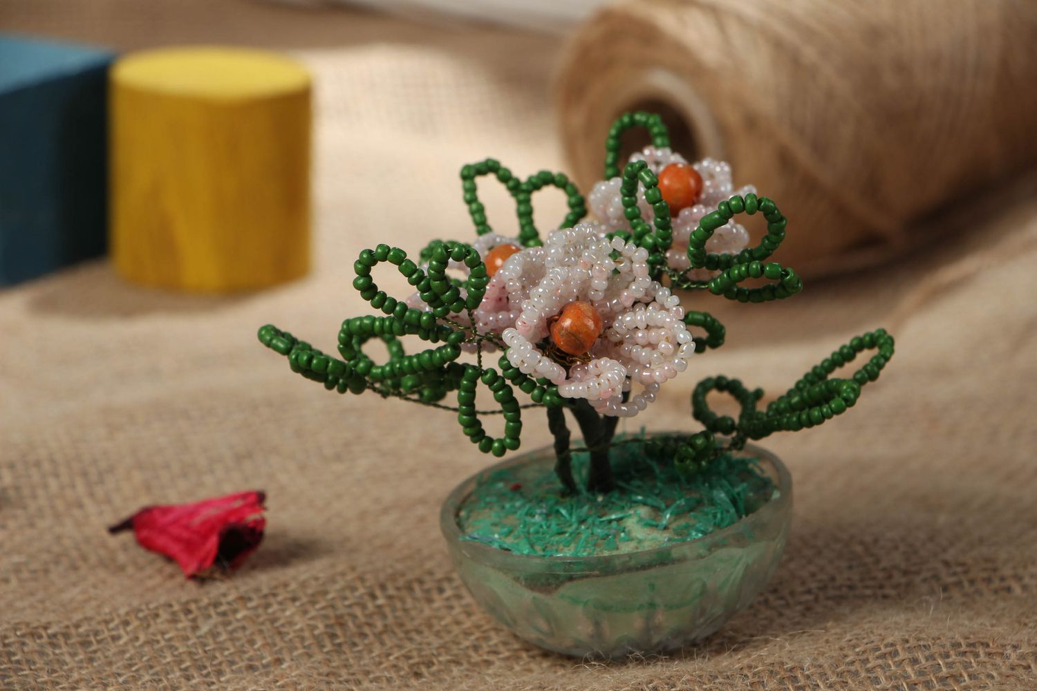 Fiori fatti a mano fiori decorativi intrecciati con perline decorazioni casa foto 5