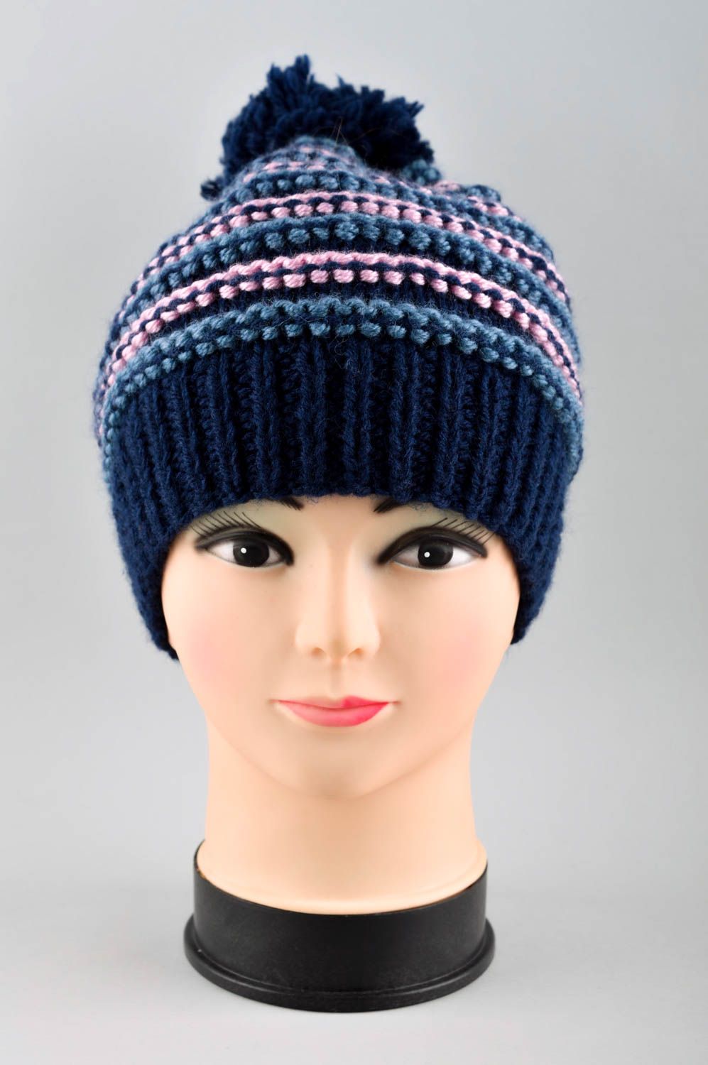 Вязаная шапка ручной работы зимняя шапка с помпоном вязаная шапочка синяя фото 2