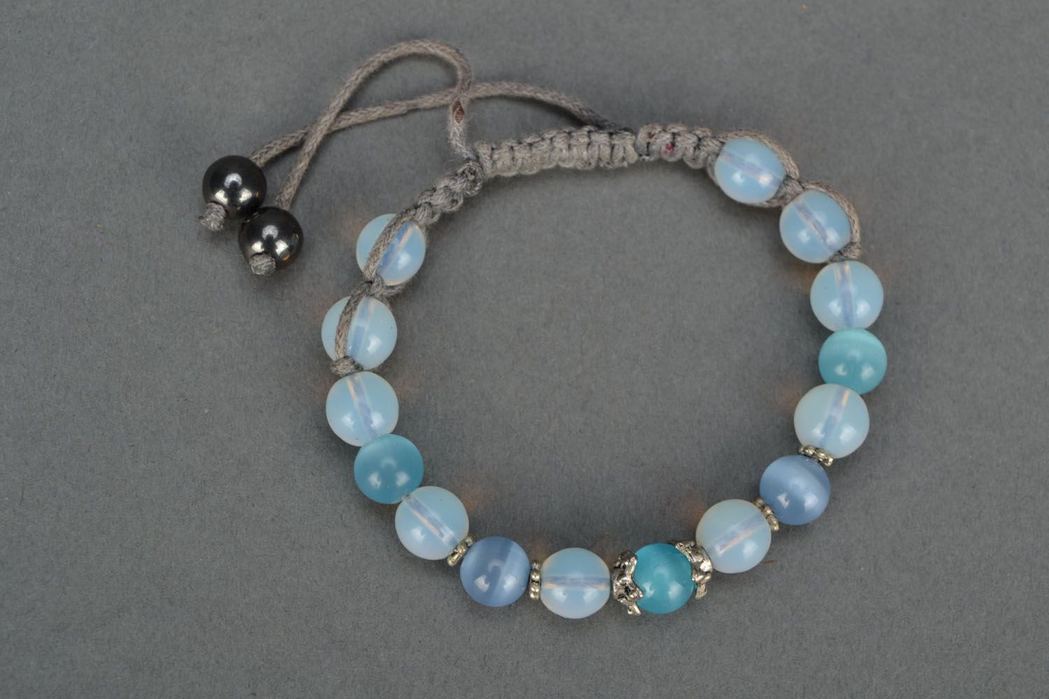 Bracelet en perles de pierres naturelles photo 2