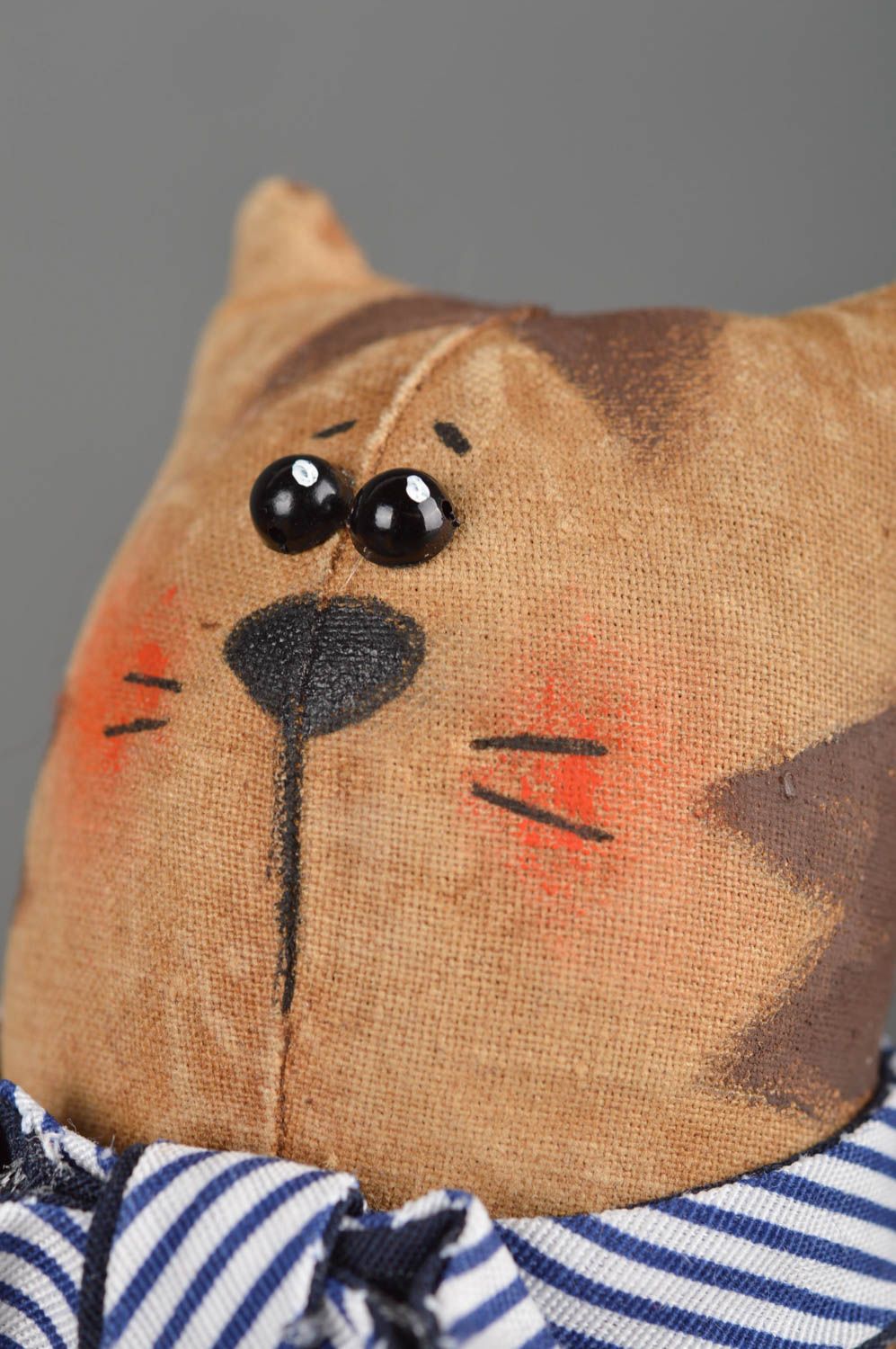 Peluche chat rayé marron Jouet fait main tissu coton Décoration maison photo 5