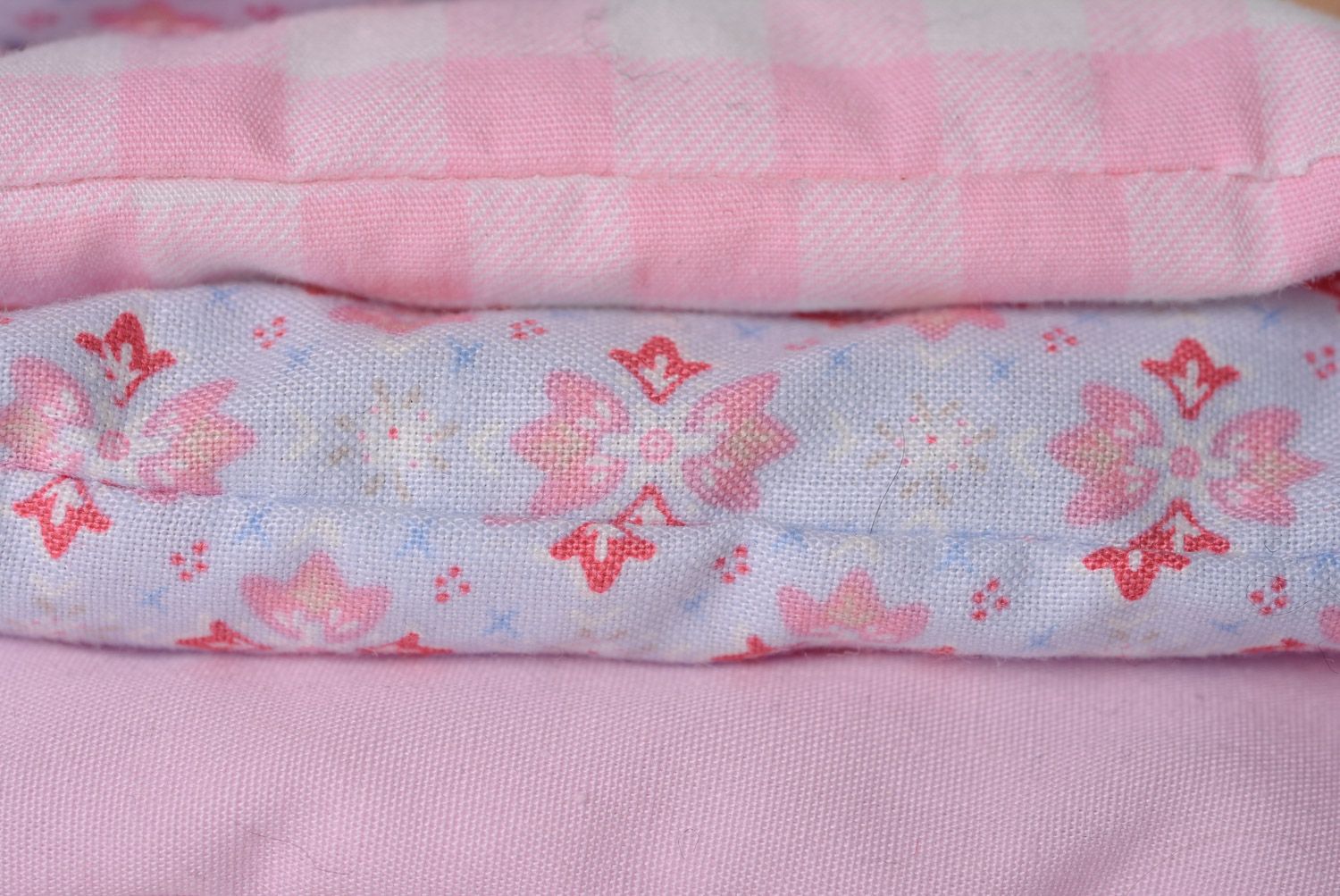 Poupée décorative en tissu faite main design original Princesse au petit pois photo 5