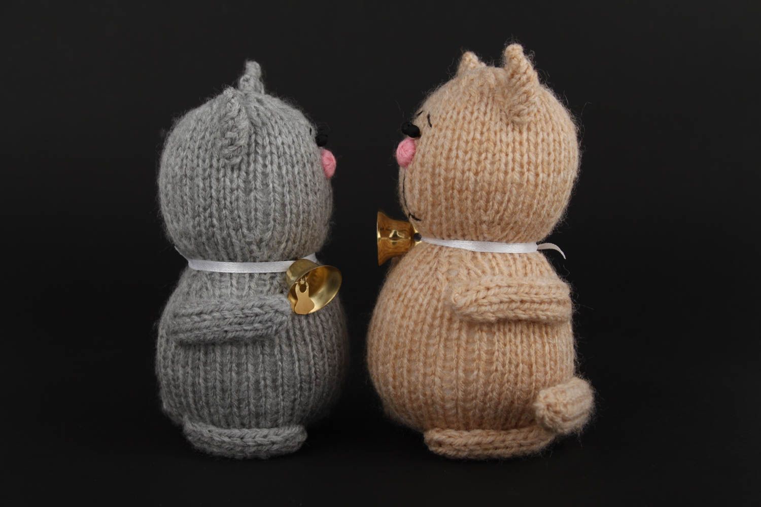 Handmade cute knitted toys 2 beautiful soft toys cats nursery decor ideas photo 5