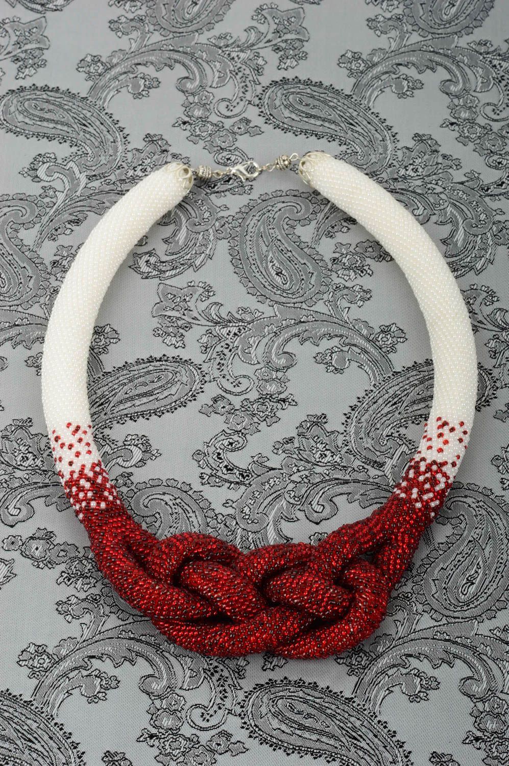 Collier perles rocaille Bijou fait main blanc-rouge design Accessoire femme photo 1