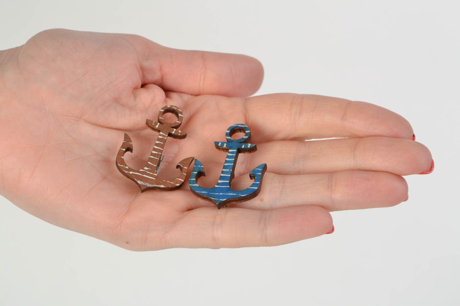Set of handmade painted wooden brooches 2 pieces brown and blue anchors  photo 2