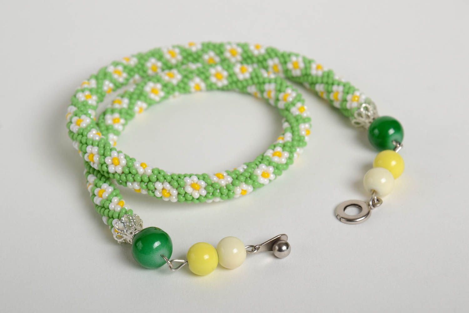 Light green cord beaded bracelet with chamomiles for women photo 3