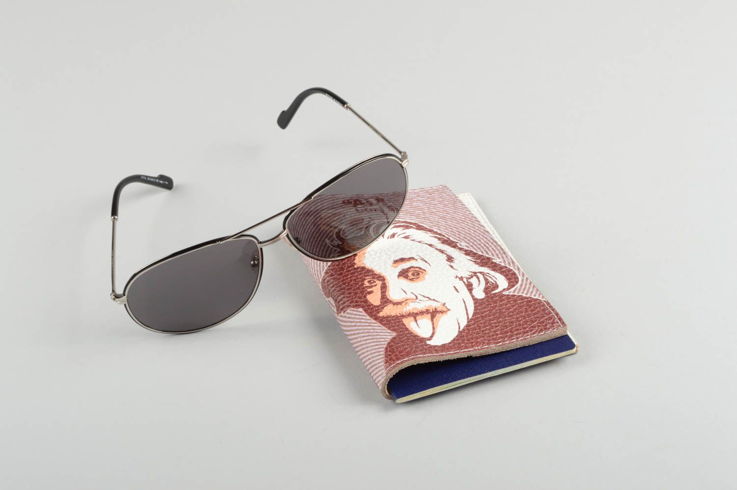 Étui passeport cuir fait main Protège-passeport Einstein Accessoire homme photo 1