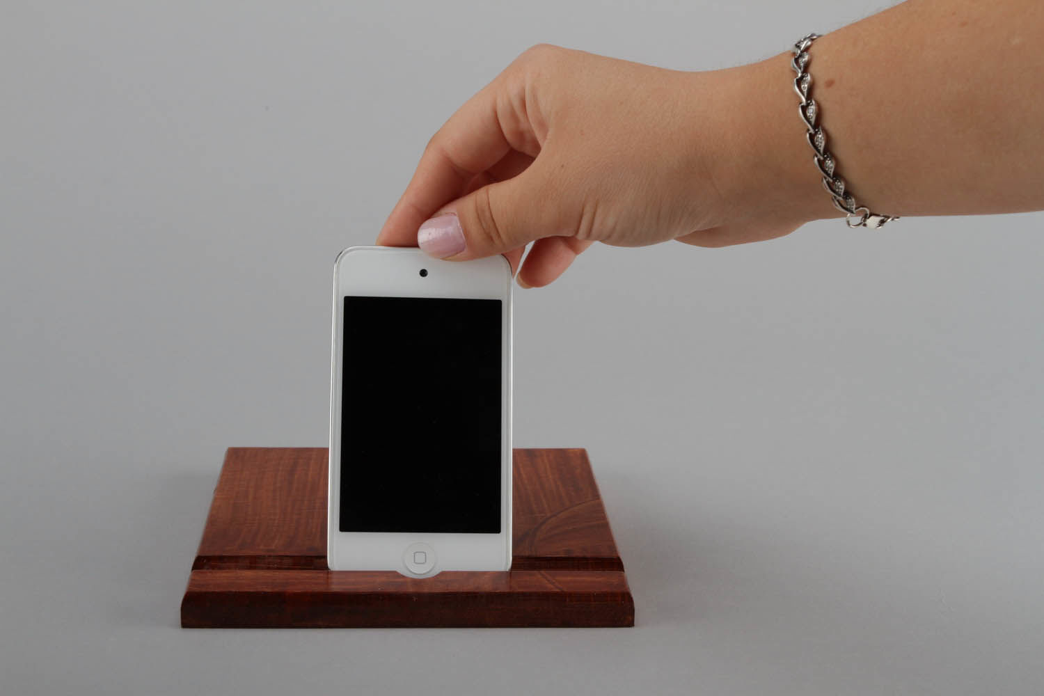Wooden stand for gadget photo 5