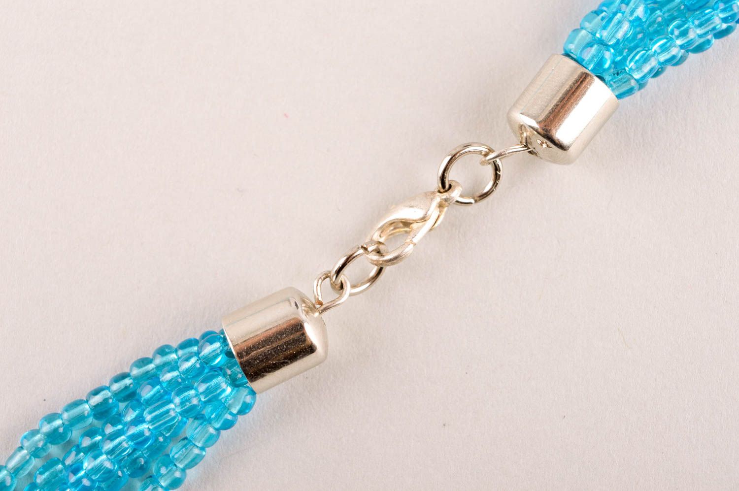 Колье из бисера украшение ручной работы голубое многорядное ожерелье из бисера фото 4