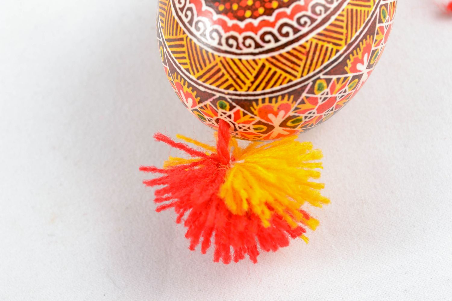 Pained chicken egg with eyelet for Easter photo 5