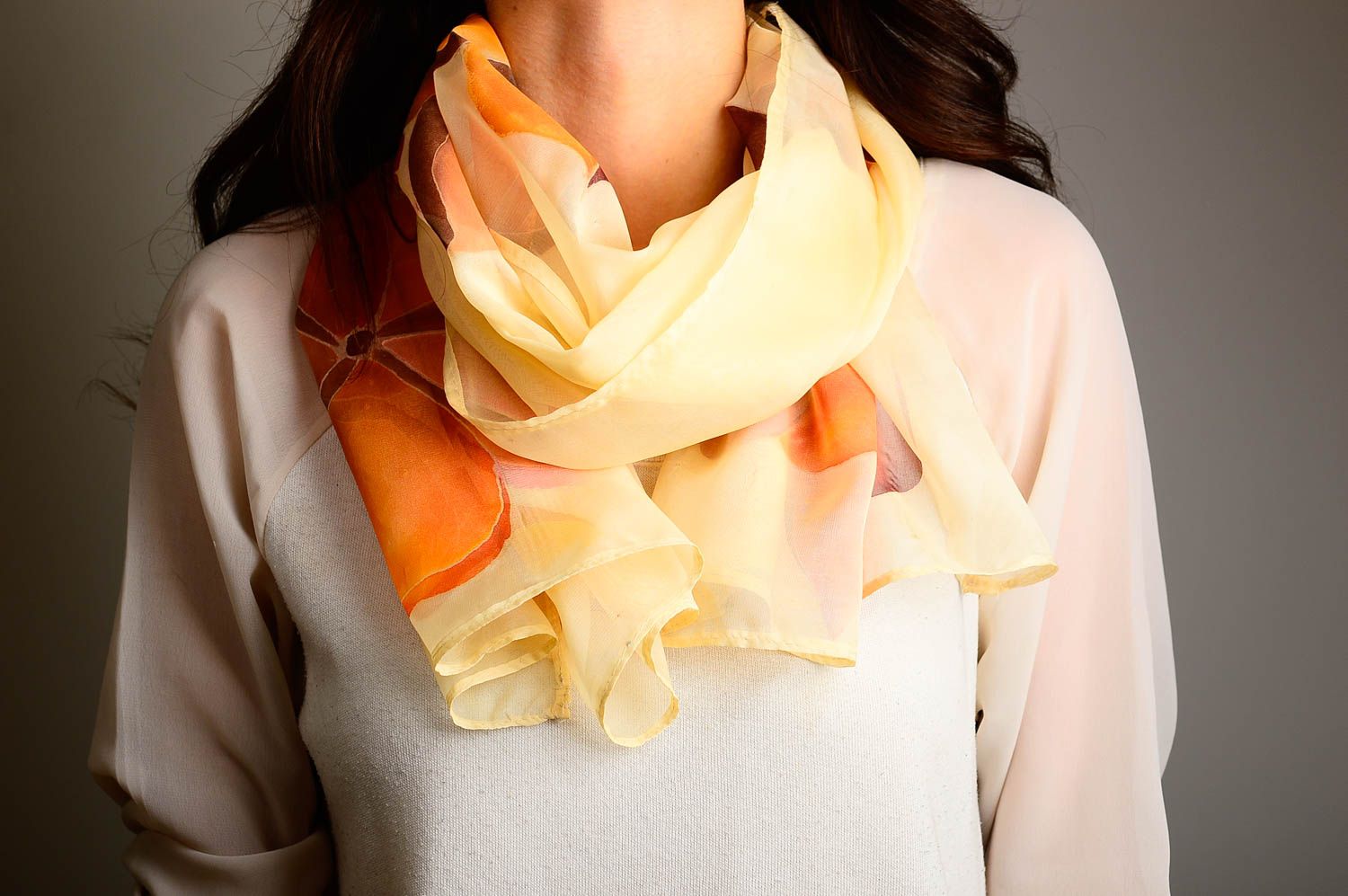 Симпатичный шарфик ручной работы шифоновый шарф с цветочками женский шарф фото 1