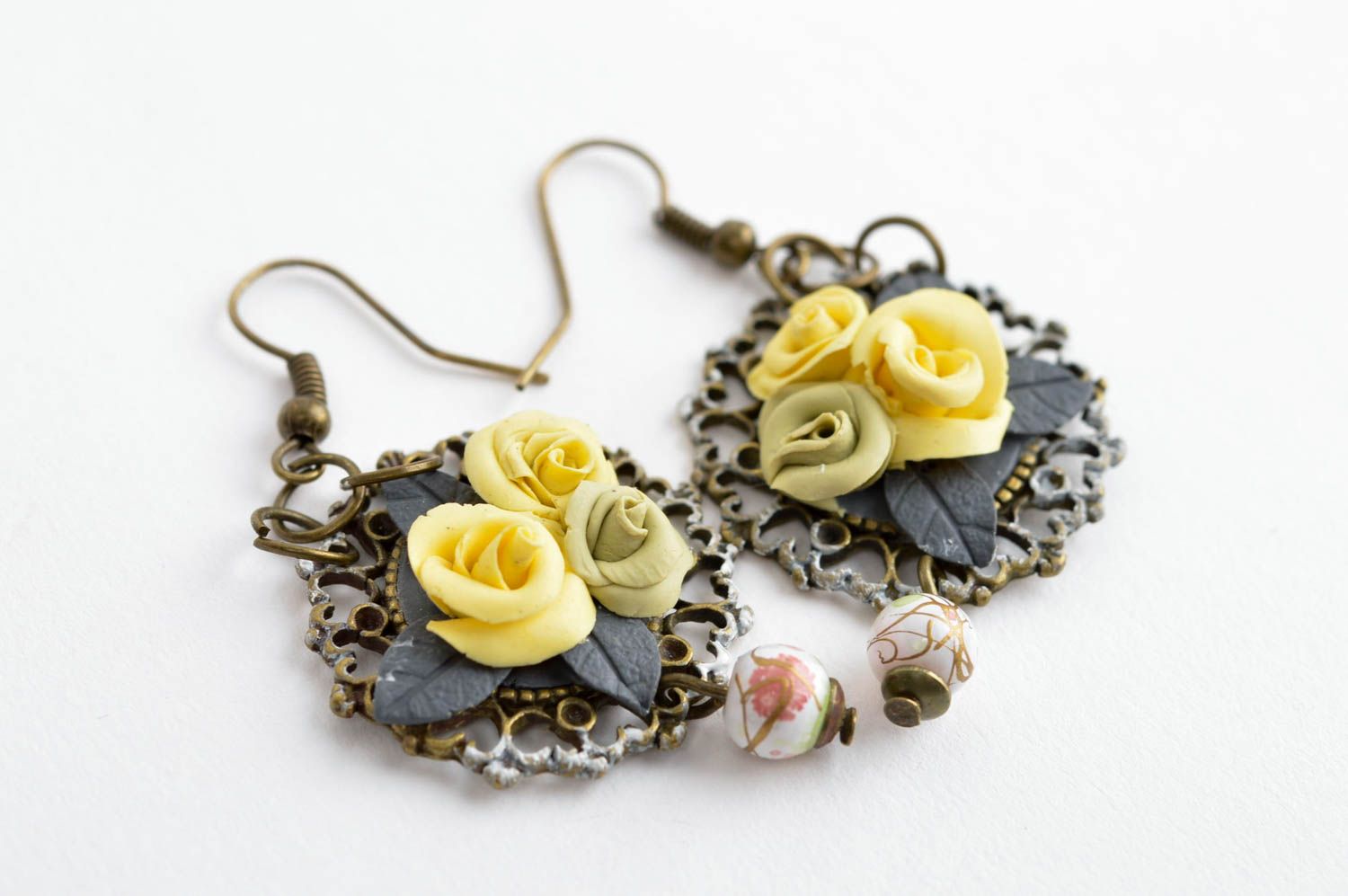 Handmade vintage earrings plastic flower earrings polymer clay ideas small gifts photo 3