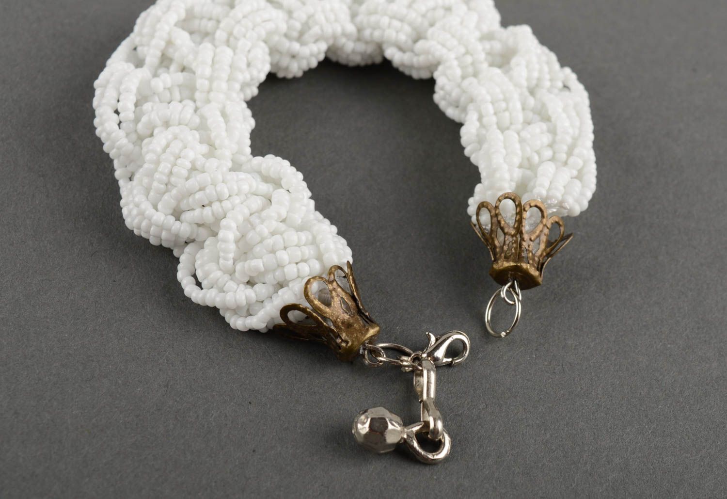 Large white handcrafted beaded adjustable bracelet for women photo 3