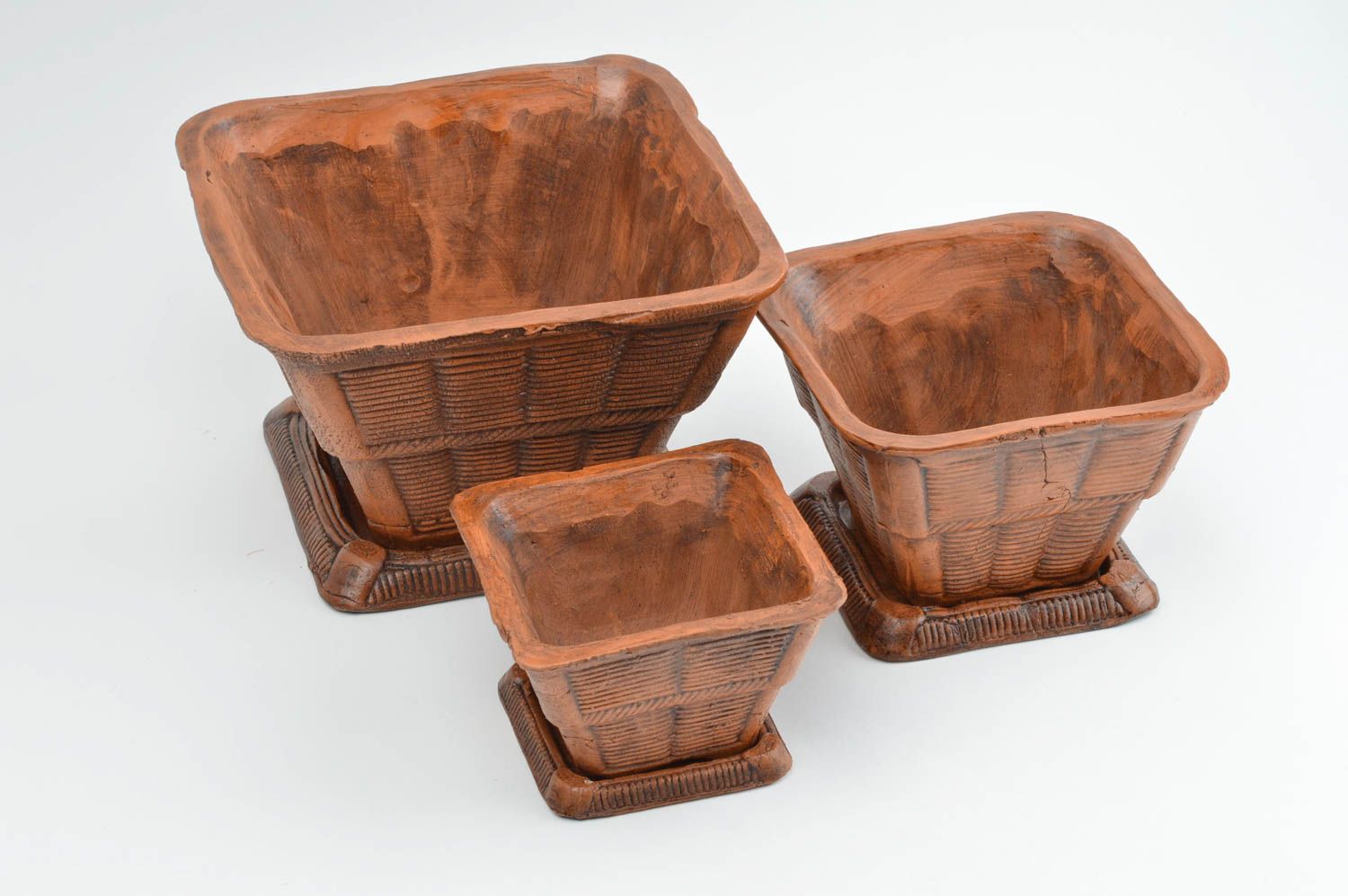Set of three square shape ceramic flower pots with trays 6,6, lb photo 2