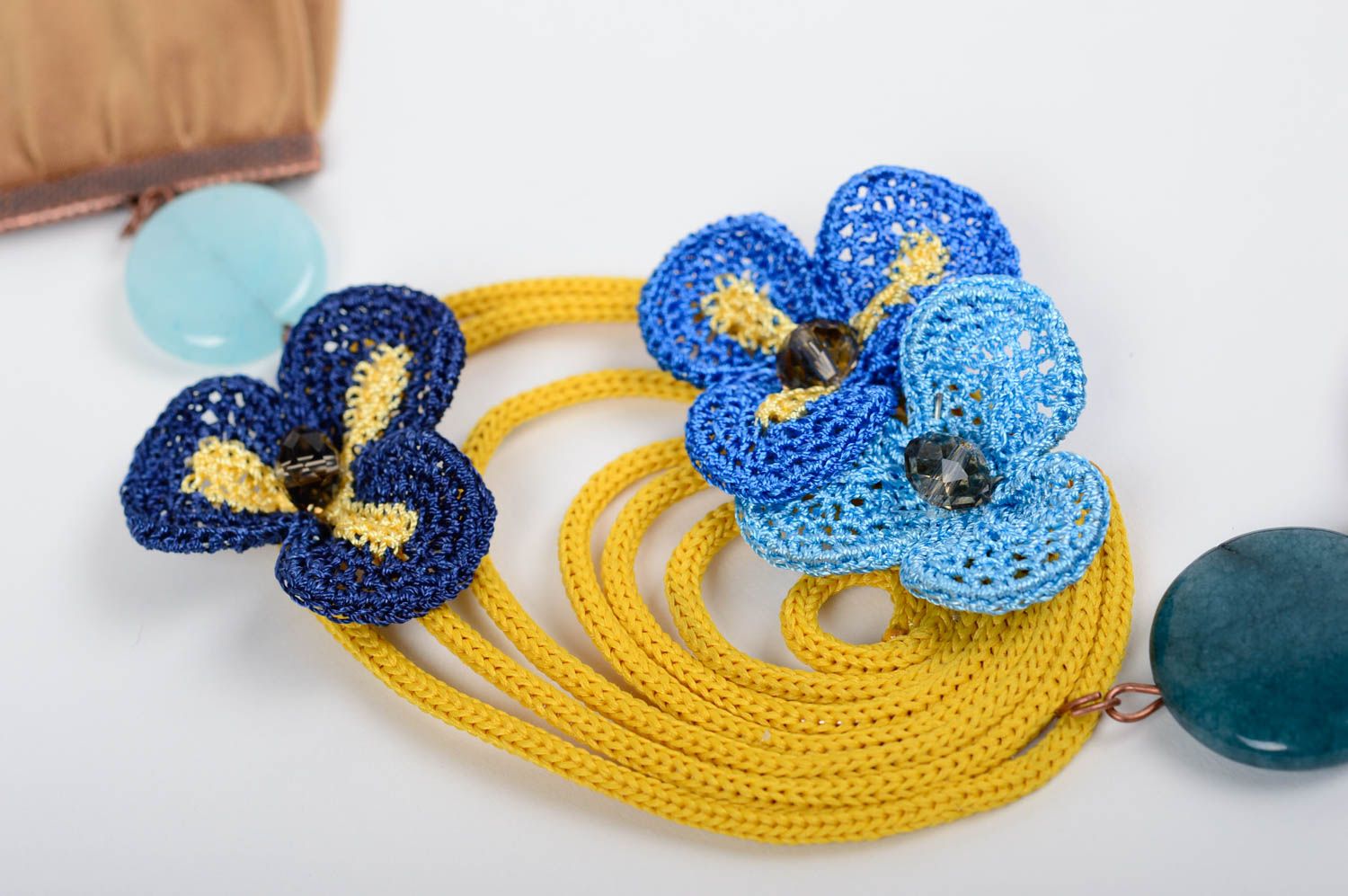 Шарф ожерелье красивый шарф ручной работы трикотажный шарф яркий необычный фото 3