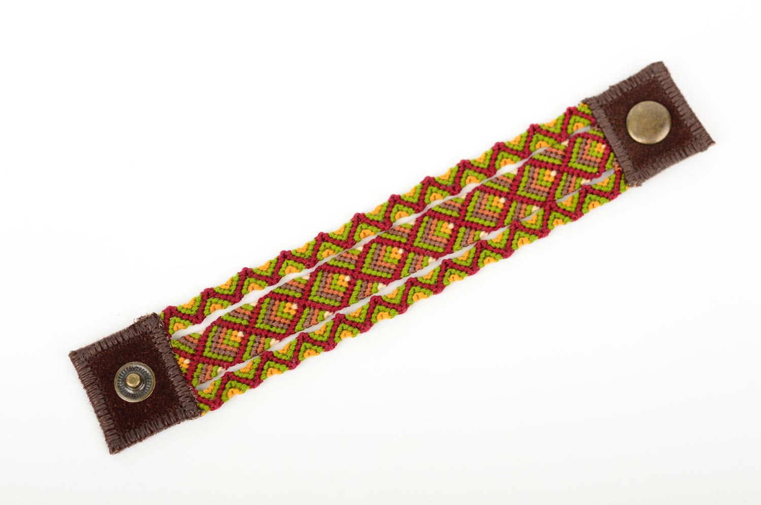 Модный браслет ручной работы браслет макраме из ниток мулине аксессуар макраме фото 2