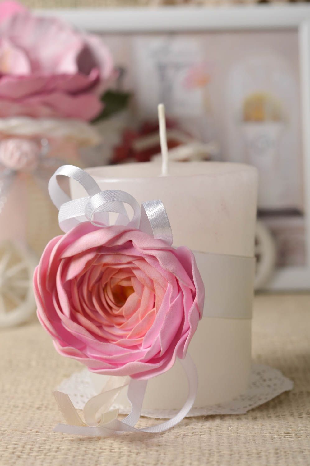 Vela de parafina artesanal con flor accesorio para boda elegante regalo original foto 1