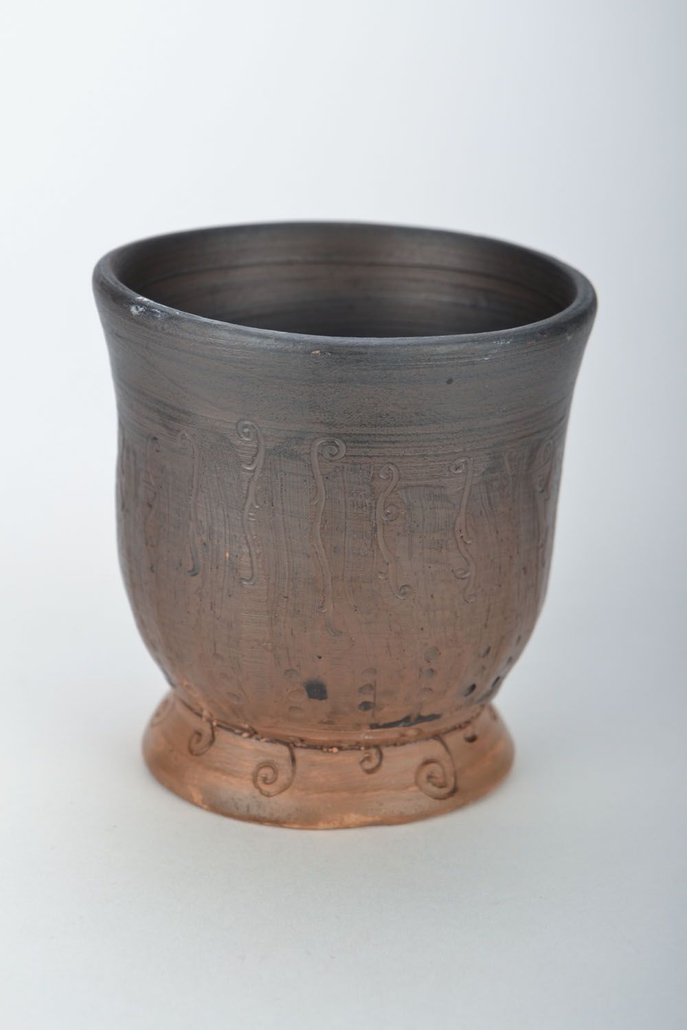 Clay drinking mug with no handle in dark brown color 0,34 lb photo 3