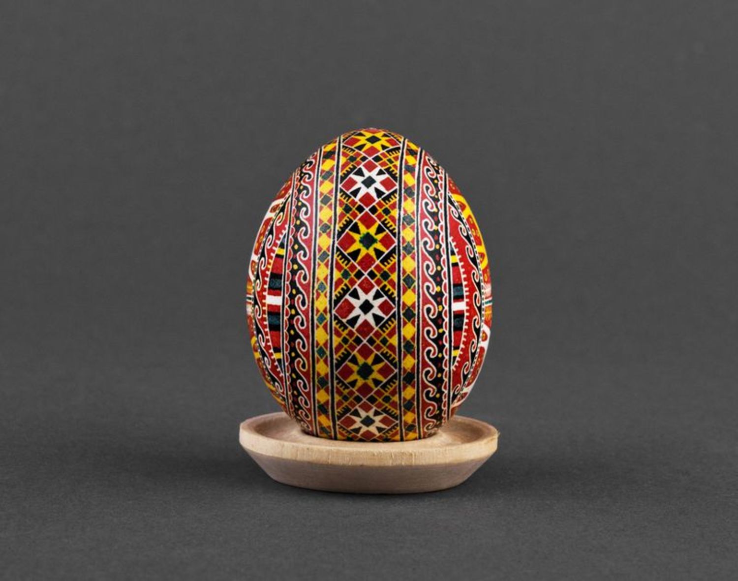 L'uovo pasquale dipinto a mano L'uovo decorativo fatto a mano L'uovo ucraino 
 foto 4