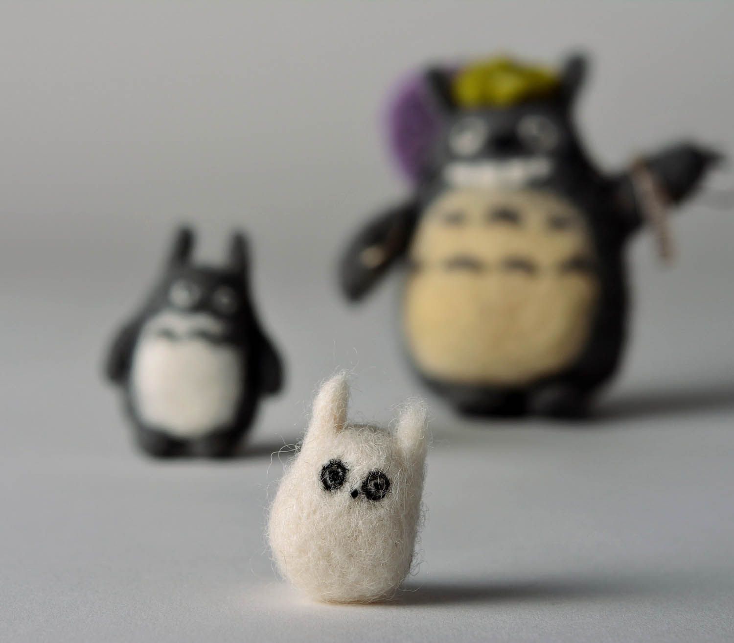 Set de juguetes en técnica de fieltro   de lana Totoro foto 3