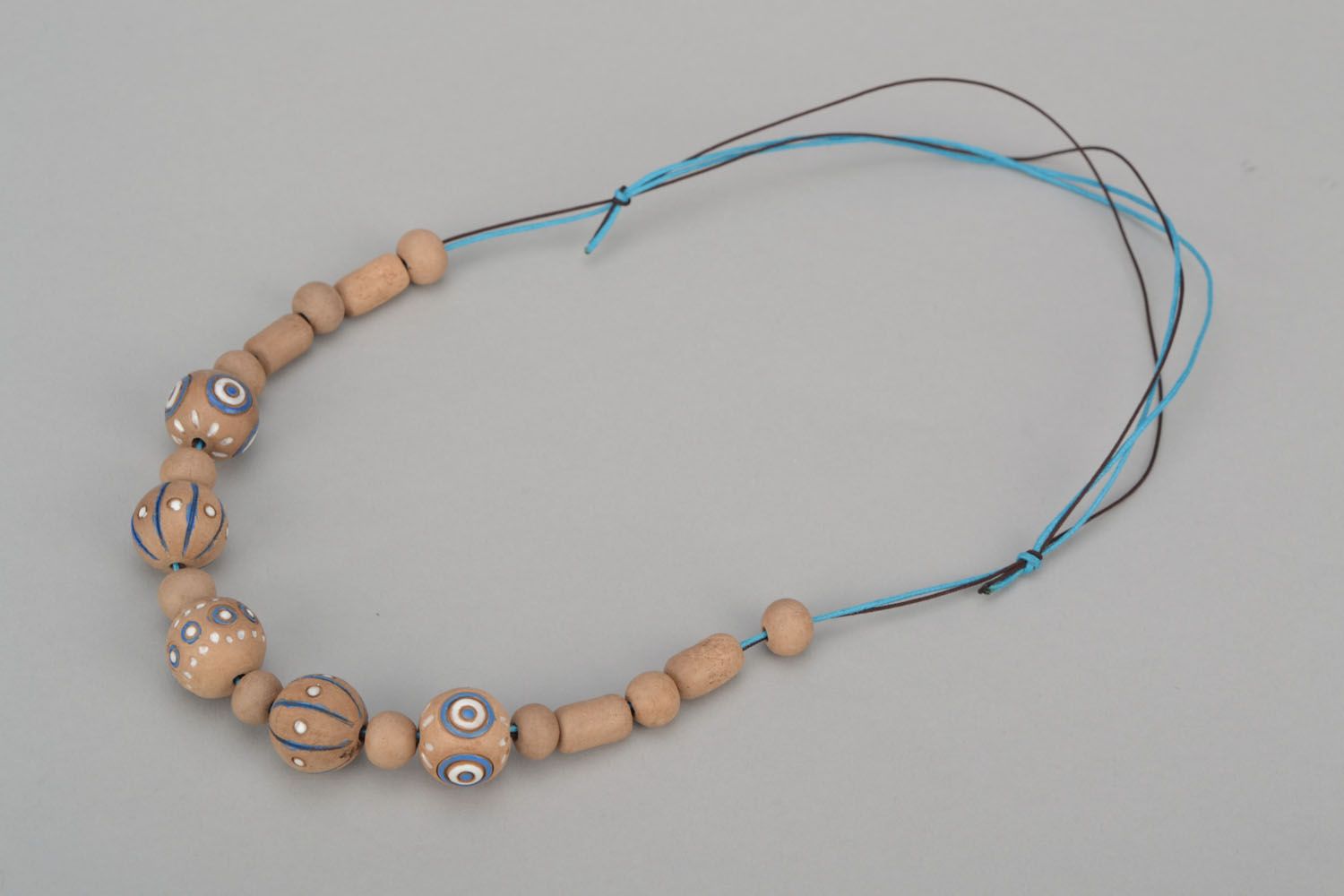Ceramic beaded necklace photo 3