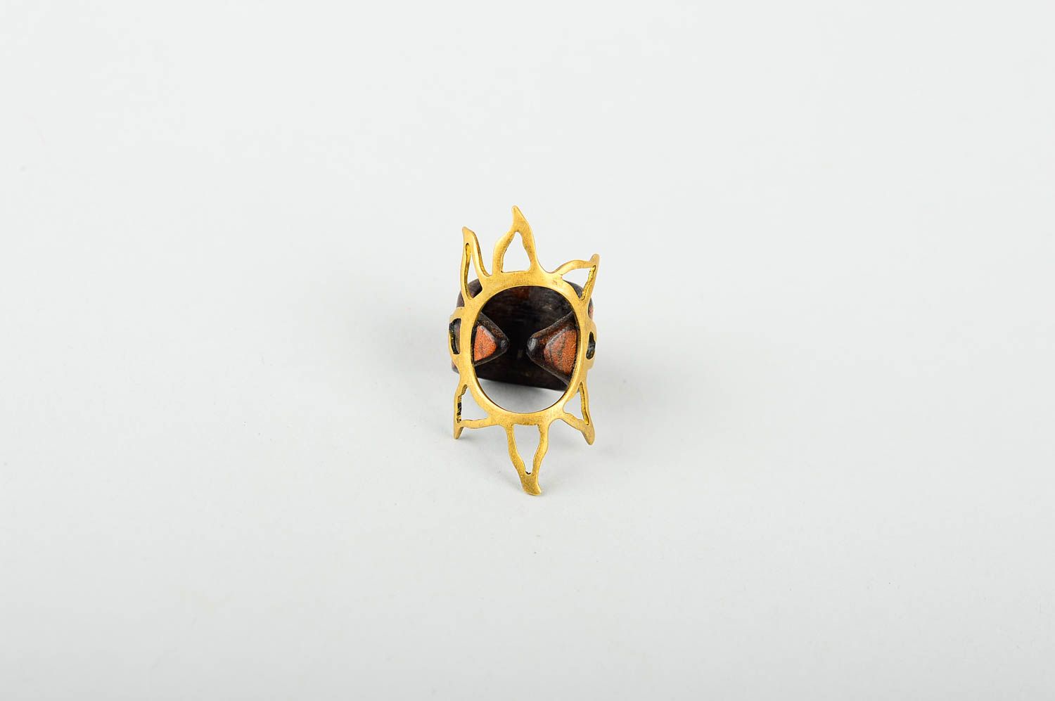 Кольцо ручной работы металлическое украшение кольцо из кожи женское стильное фото 1