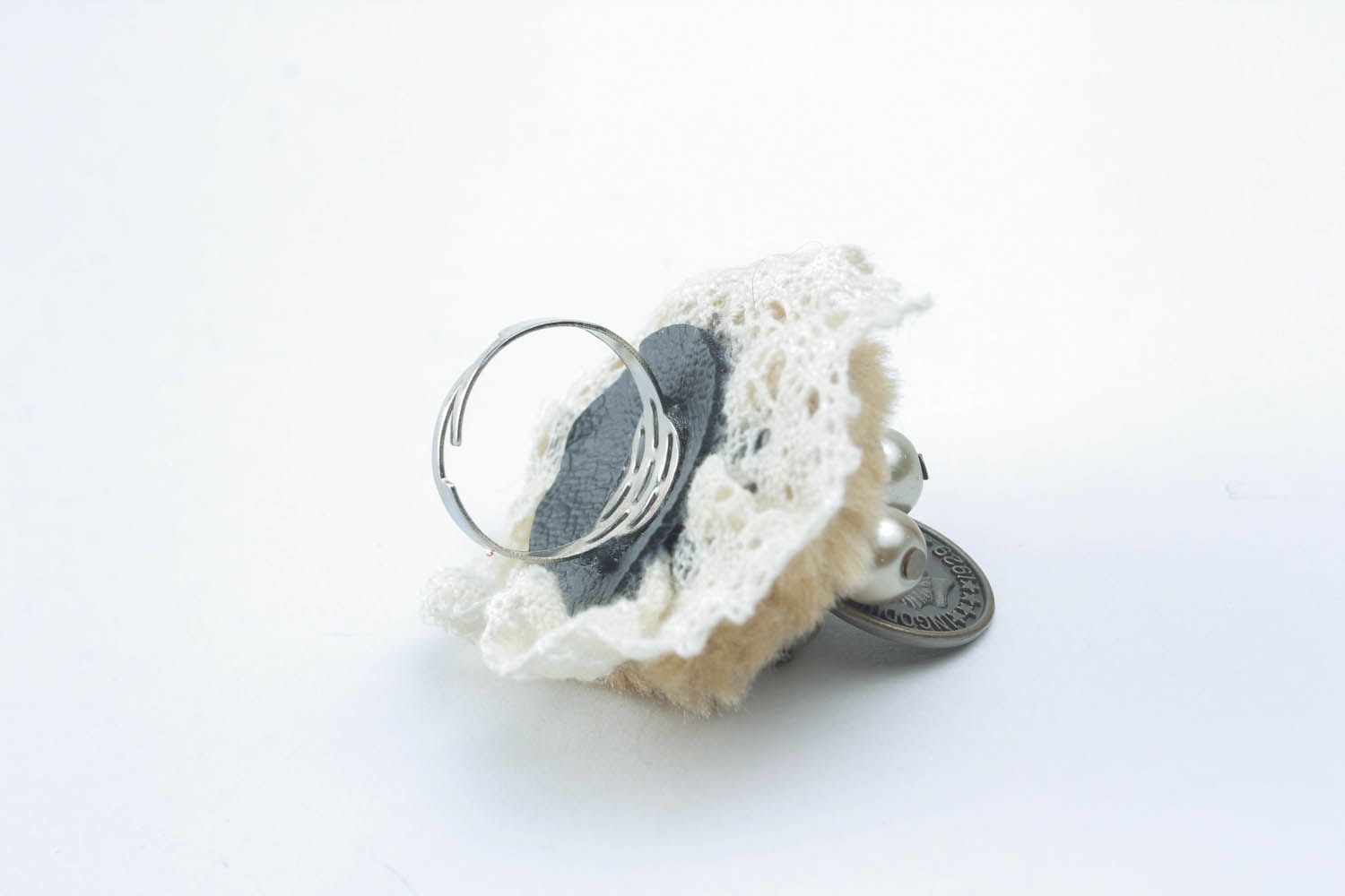 Ring made of fur and lace  photo 4