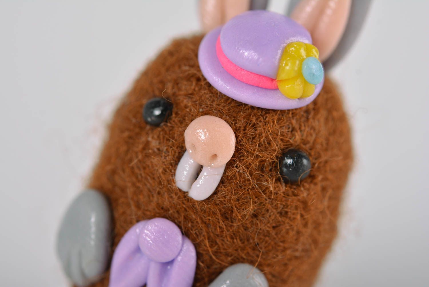 Валяная игрушка хэнд мэйд фигурка из пластики игрушка из шерсти Кролик фото 2