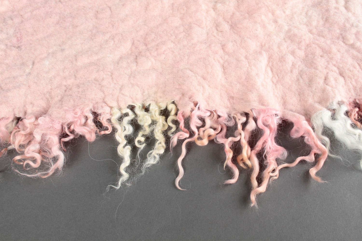Petit Tapis en laine feutrée fait main rose design original Déco maison photo 4