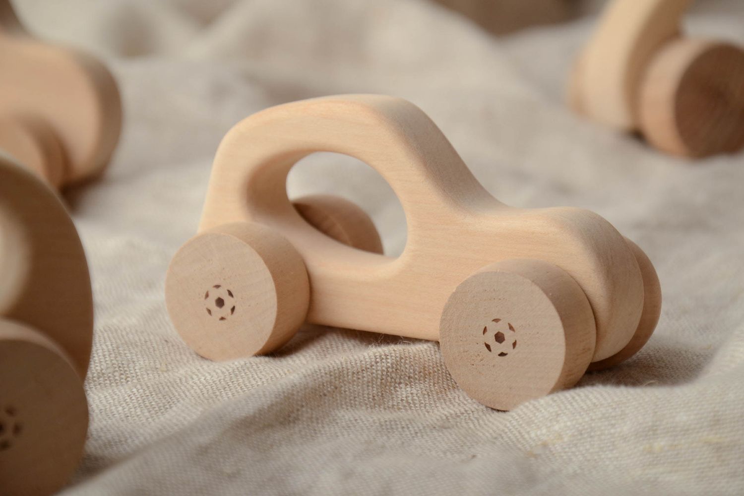 Wooden wheeled toy Low Car photo 1