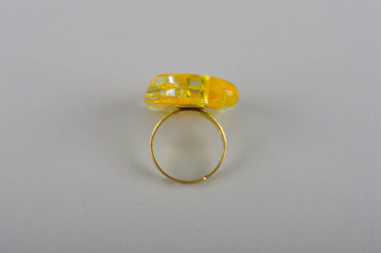 Кольцо ручной работы дизайнерское украшение кольцо из стекла яркое желтое фото 4