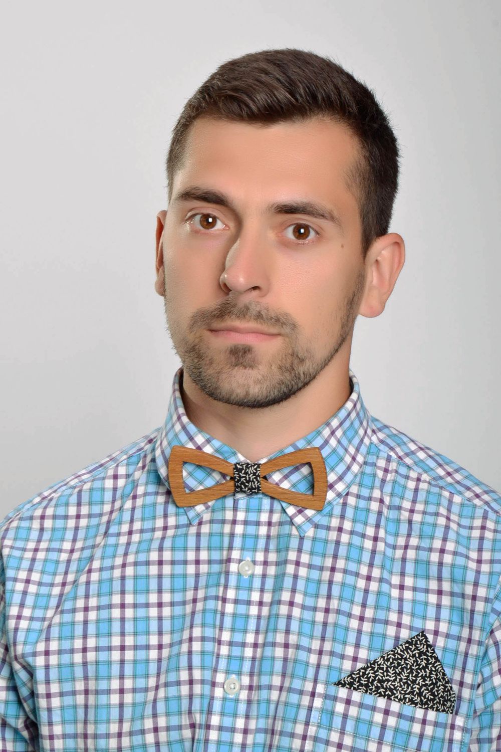 Wooden bow tie photo 2