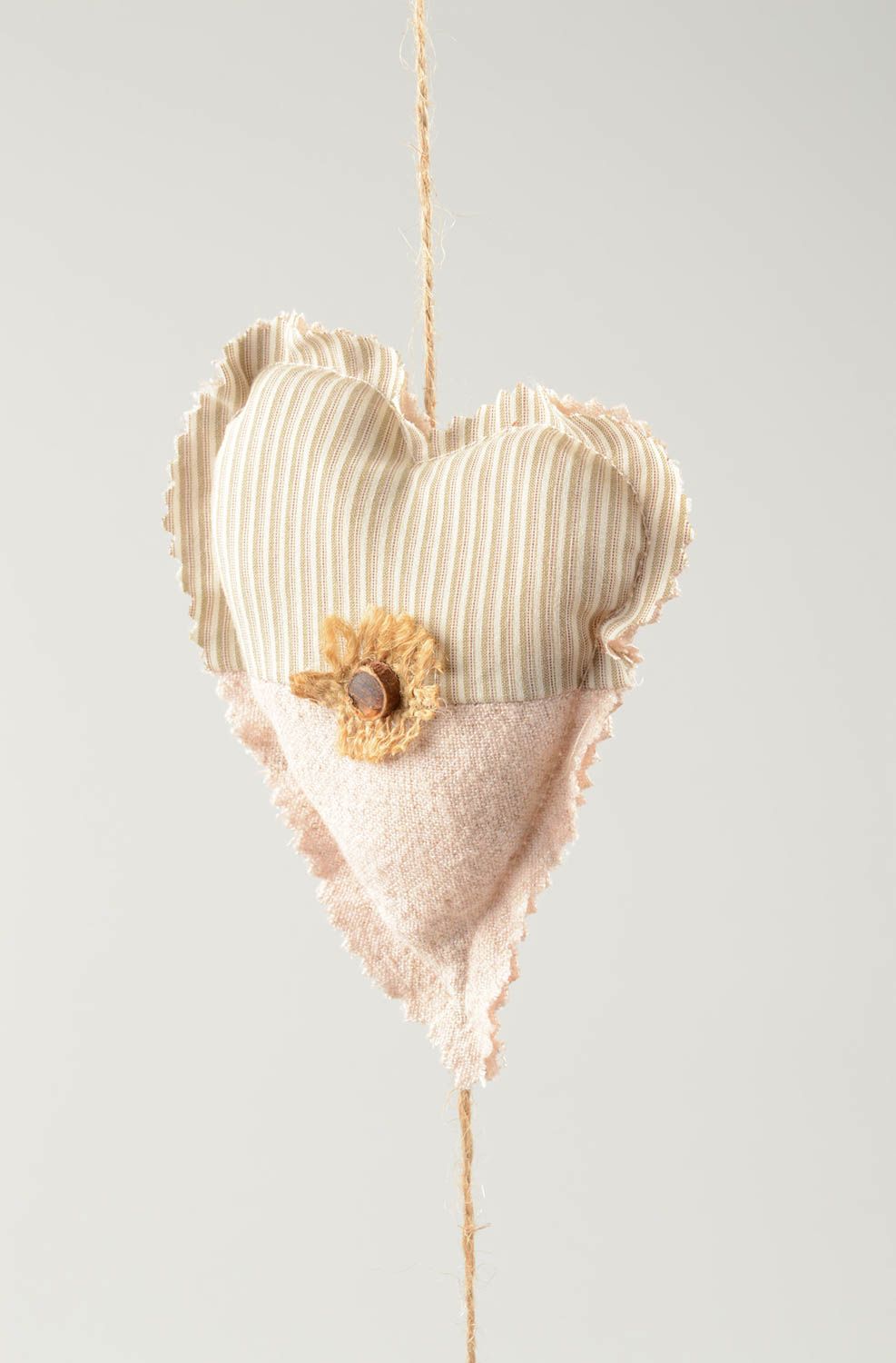 Coeur à suspendre en tissu fait main design Suspension décorative Déco maison photo 1