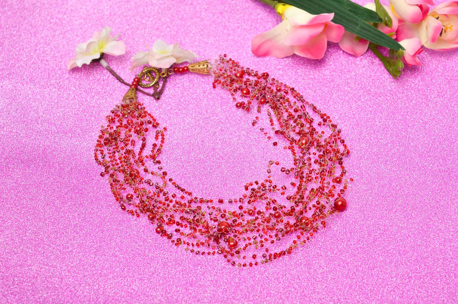 Колье из бисера украшение ручной работы ожерелье из бисера красное праздничное фото 1