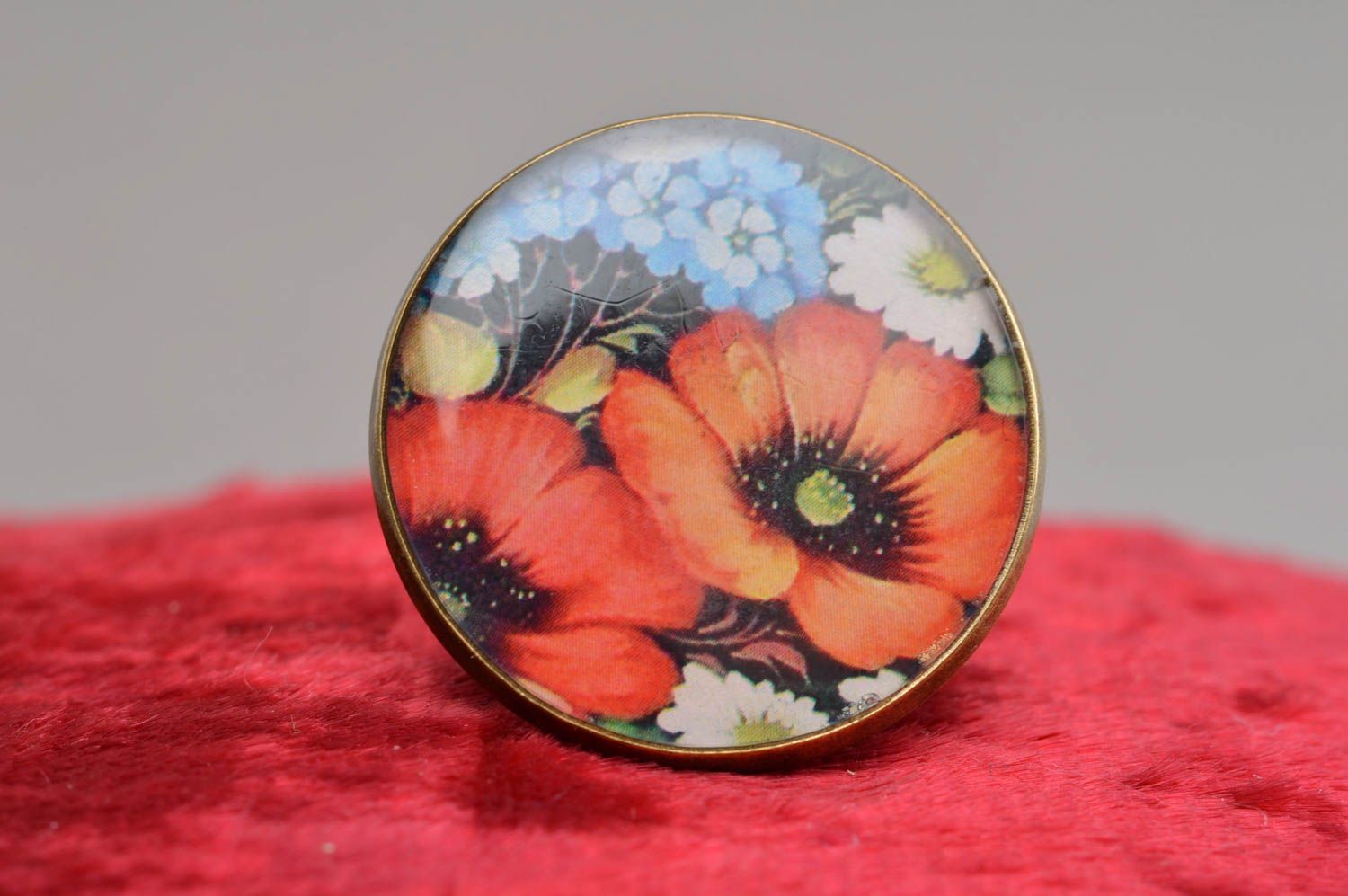Unusual beautiful handmade decoupage ring with flower print coated with epoxy photo 3
