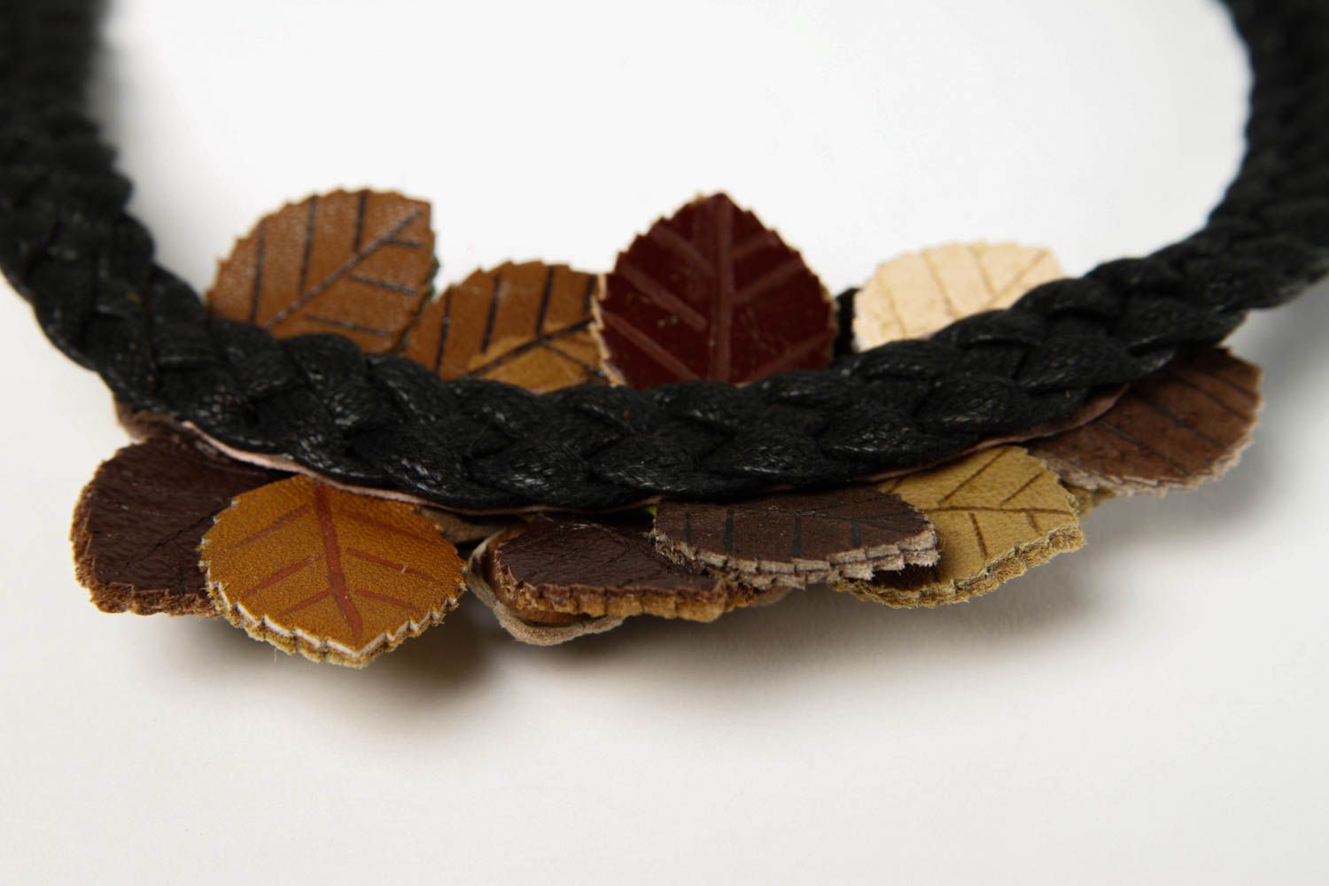 Collier en cuir naturel Bijou fait main floral noir-marron original Cadeau femme photo 5