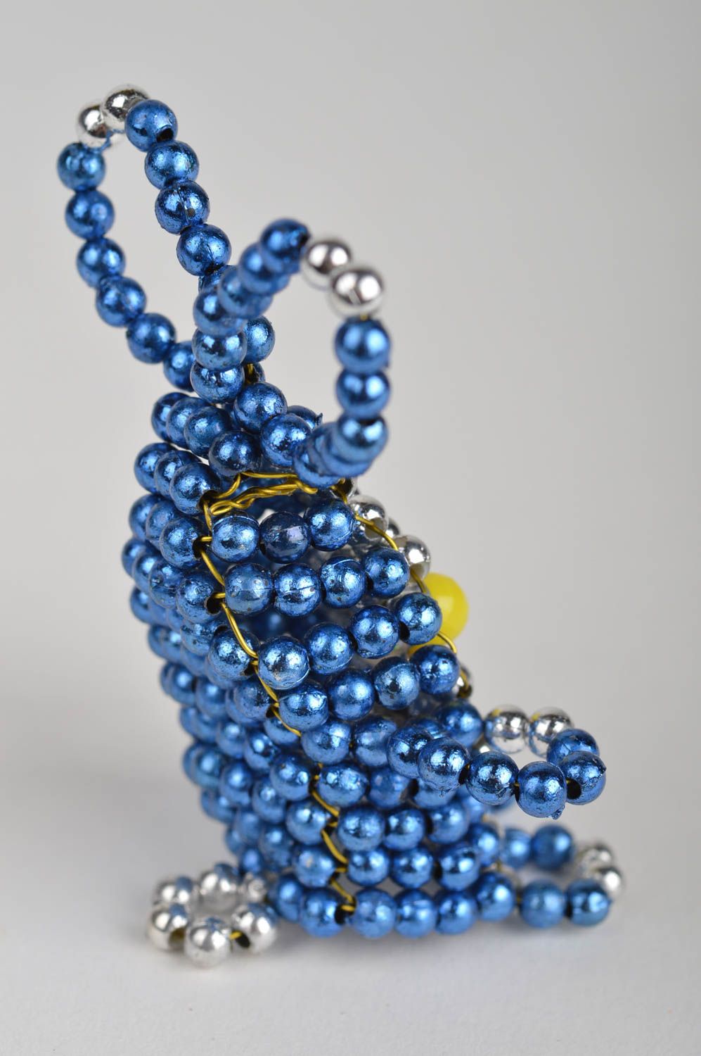 Petite marionnette à doigt en perles de rocaille bleue faite main lapin photo 5