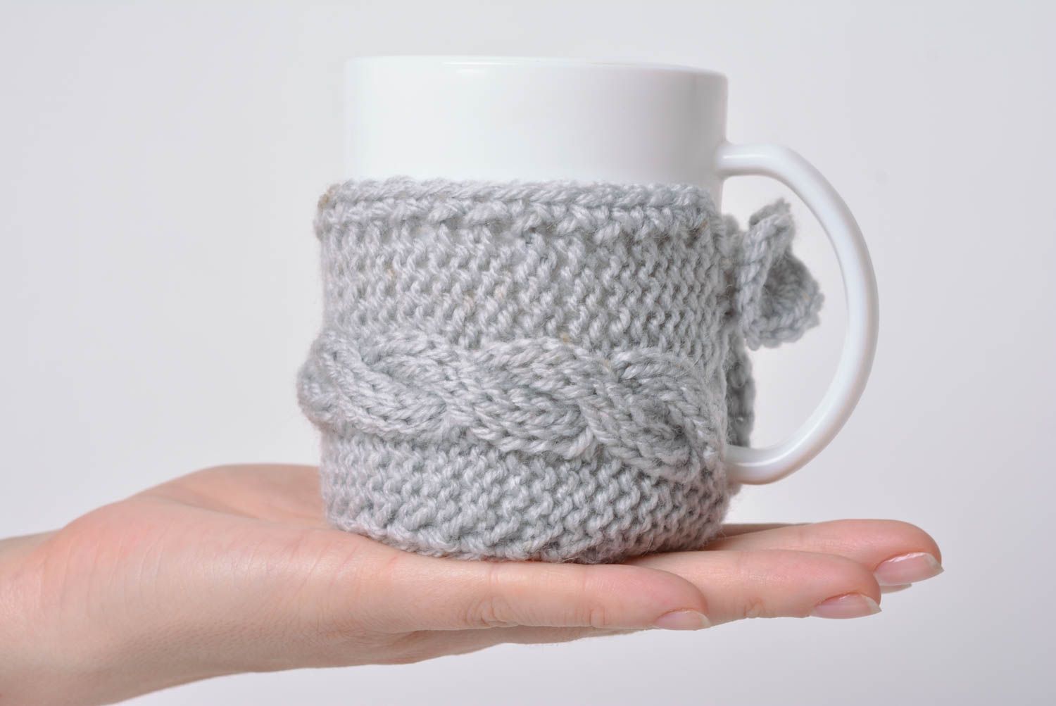 Handmade crocheted beautiful stylish grey case for cup made of acrylic yarns photo 3