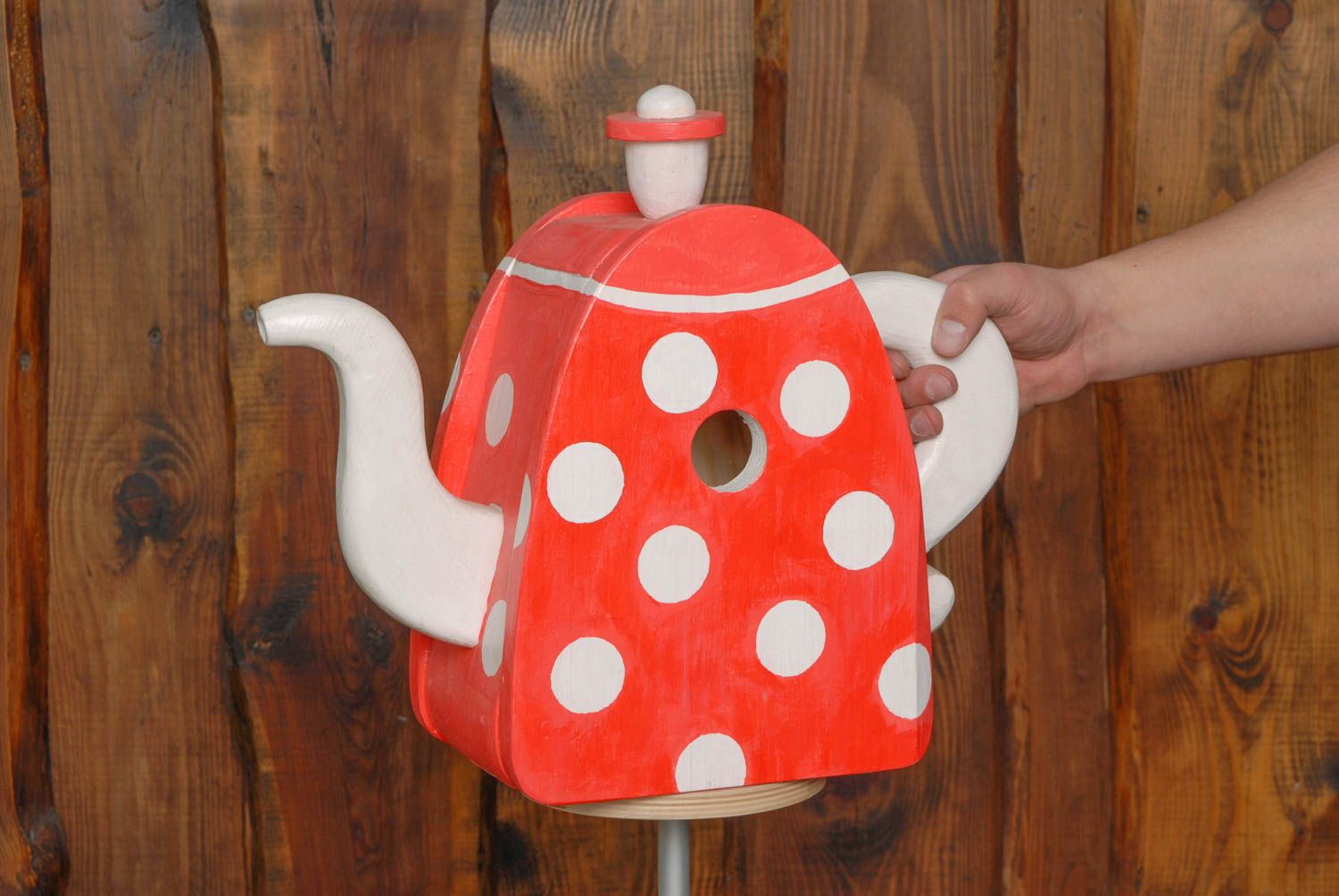 Designer nest box in the shape of teapot photo 2