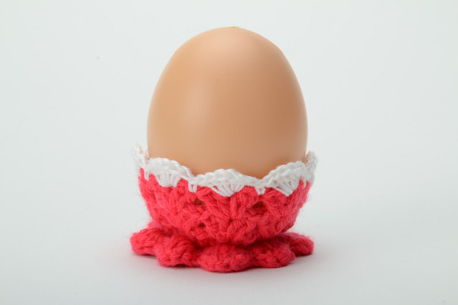 Handmade crimson crochet Easter egg holder photo 2