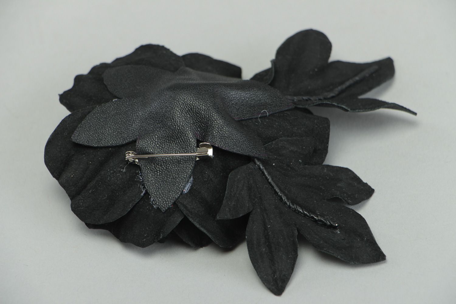 Handmade leather flower brooch with embossment photo 3
