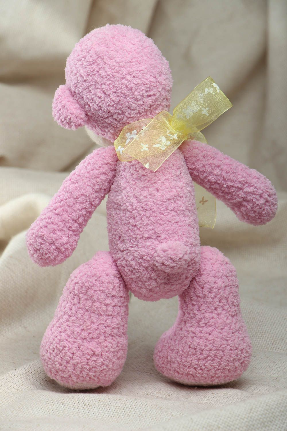 Мягкая вязаная игрушка Розовый мишка фото 3