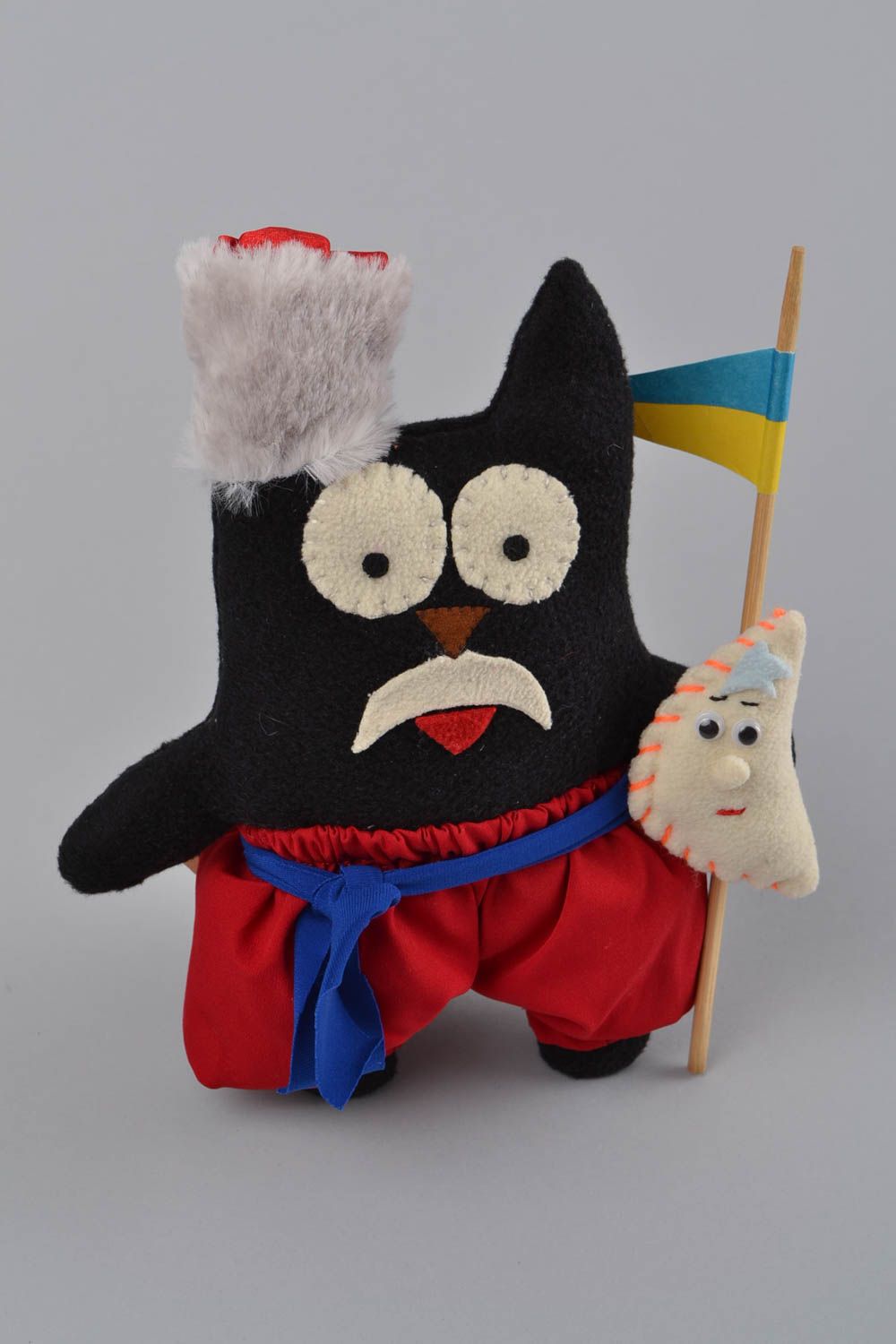 Кот мягкая игрушка в костюме с усами красивый смешной черный ручная работа фото 3