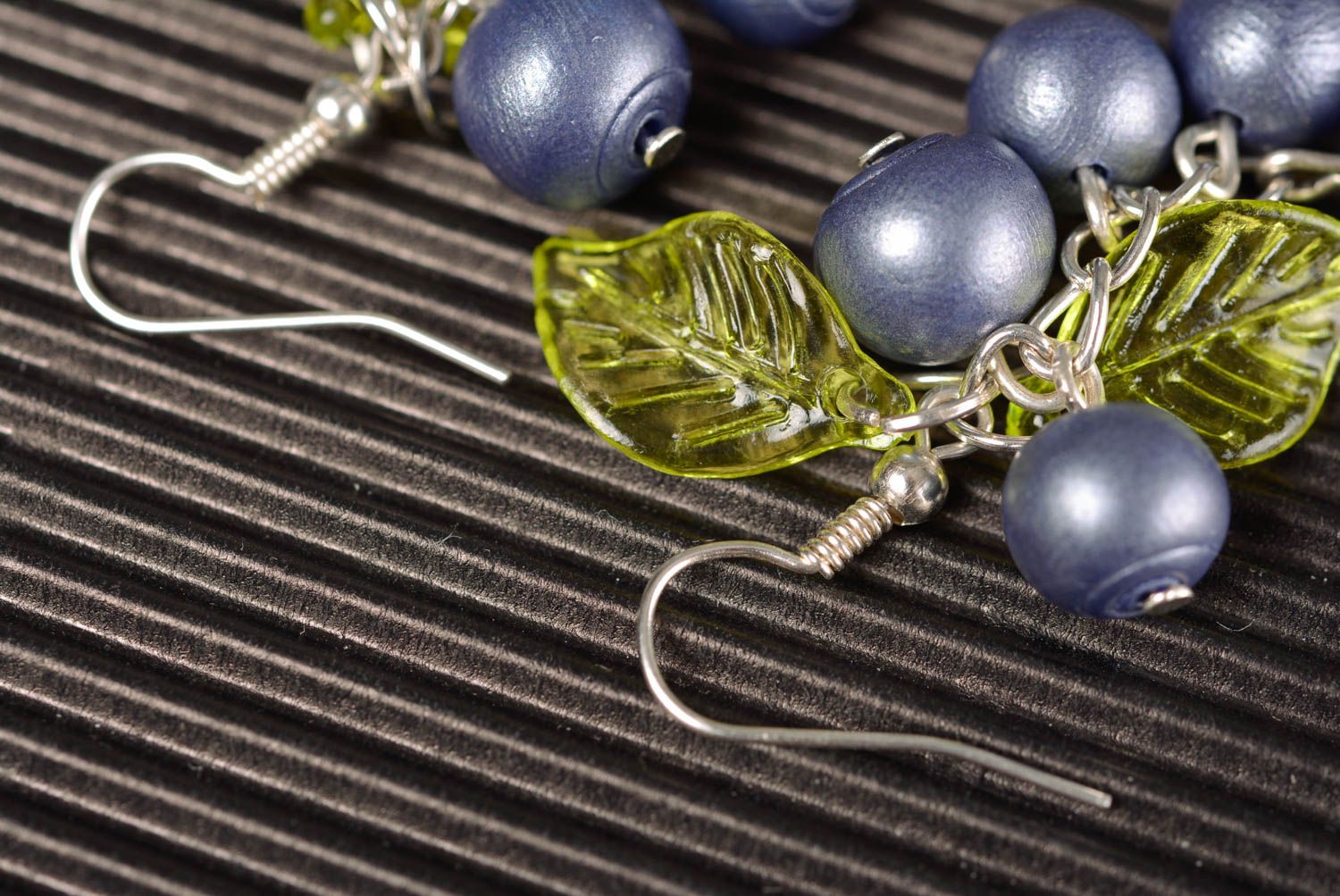 Beeren Ohrringe aus Polymerton mit Anhängern handmade schön für Mode Damen foto 5