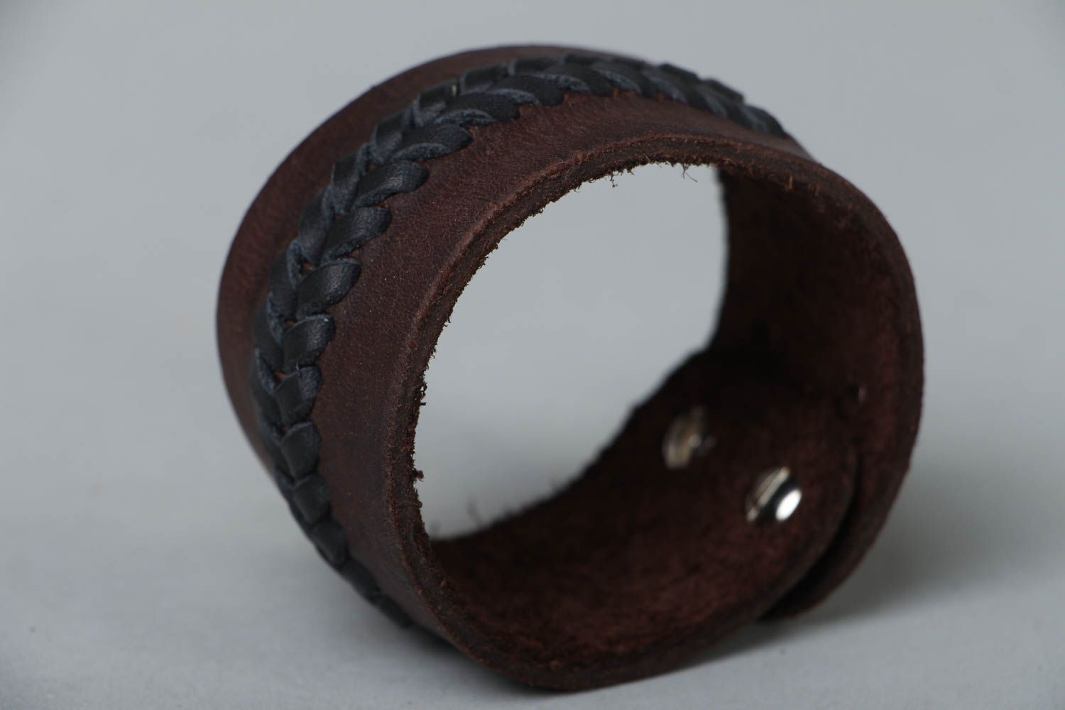 Bracelet en cuir naturel fait main photo 3