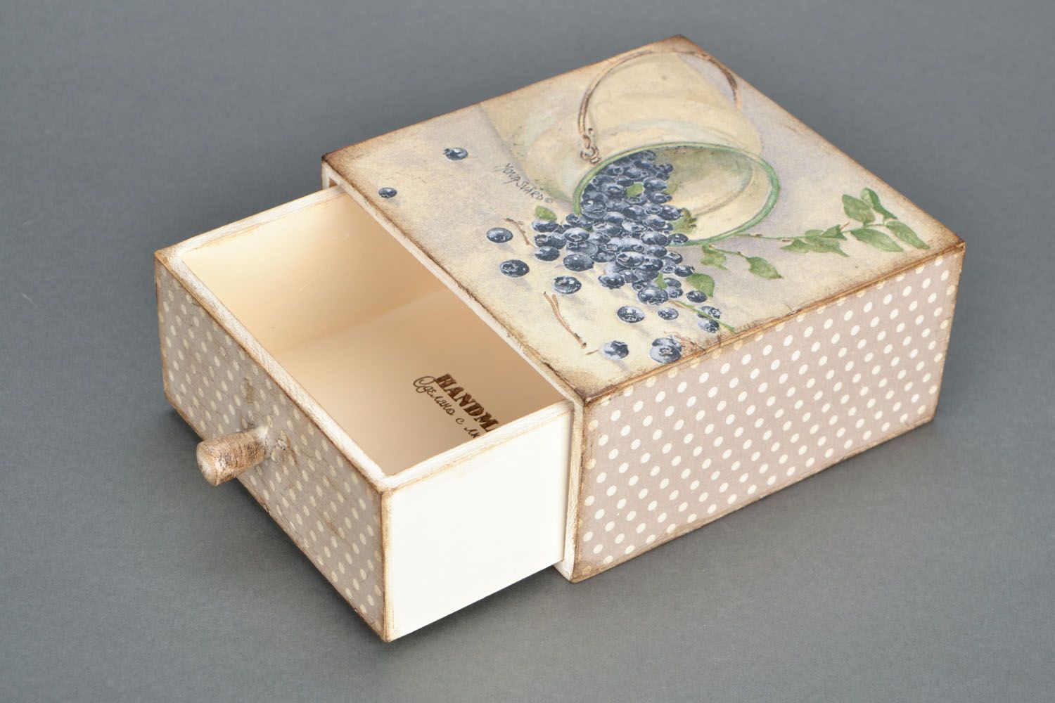 Blueberry decorative box photo 4