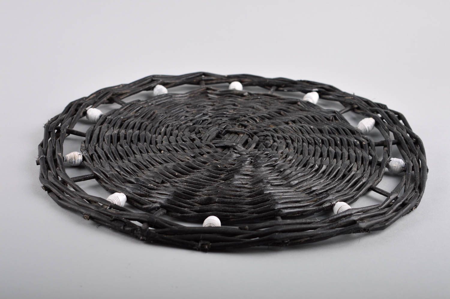 Поднос ручной работы плетеное изделие необычное круглое изделие из лозы фото 3