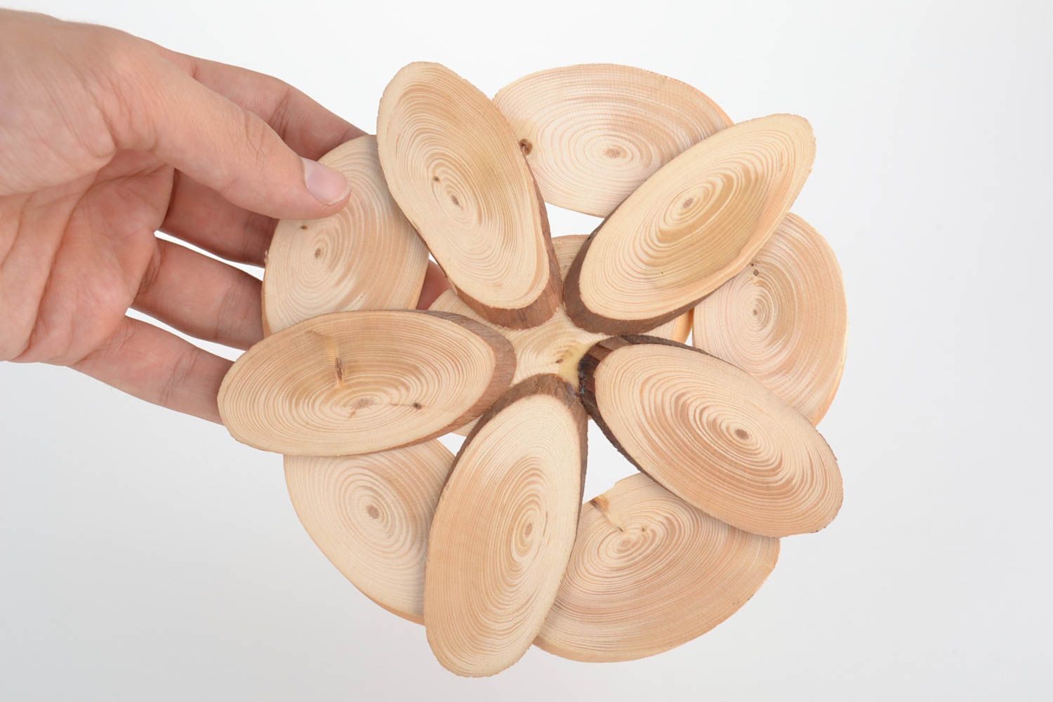 Dessous-de-plat en bois fait main rond original pour casseroles et poêles photo 3